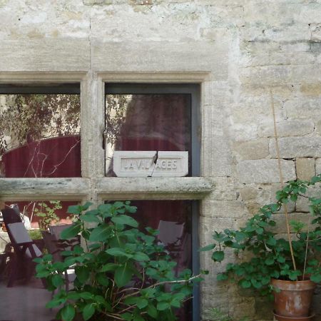 La Villages Chambres D'Hotes Vallabregues Bagian luar foto